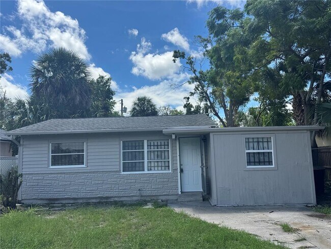 Building Photo - 4034 13th Ave S