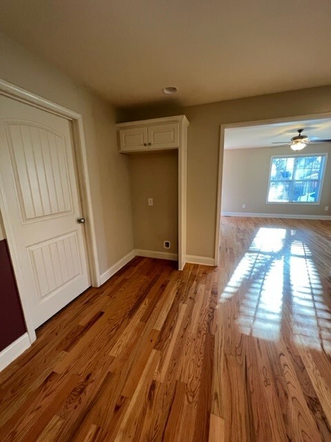 Building Photo - 131 Hicks Dr