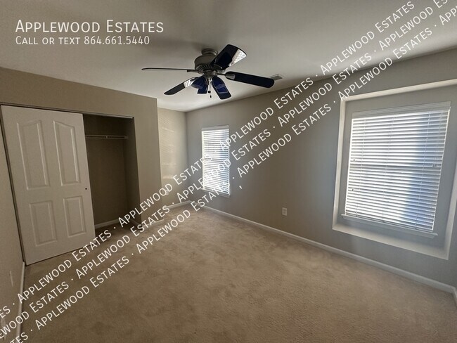 Building Photo - 184 Stonewood Crossing Dr