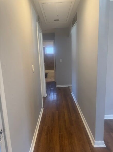 Building Photo - 4631 Ziegler St