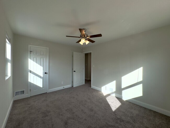 Building Photo - Spacious 3Bed/2Bath Townhome with Modern Amenities and Outdoor Space in Woodlawn MD