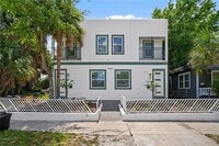 Building Photo - 2328 W Spruce St
