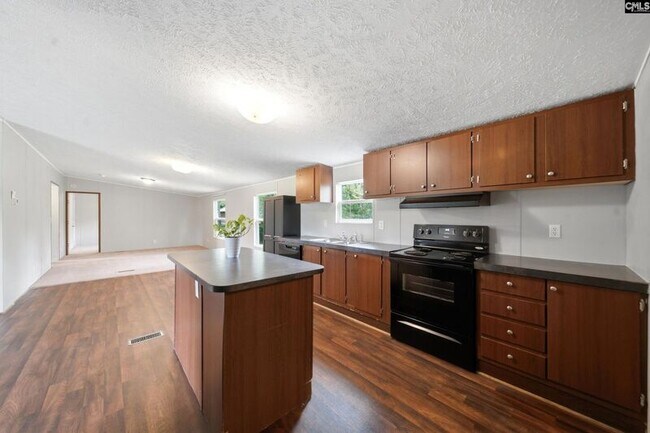 Building Photo - 233 Peeler Rd