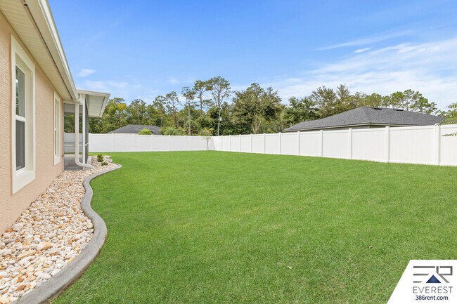 Building Photo - 1 Zaftig Ct