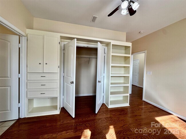 Building Photo - 2415 Impatien Drive