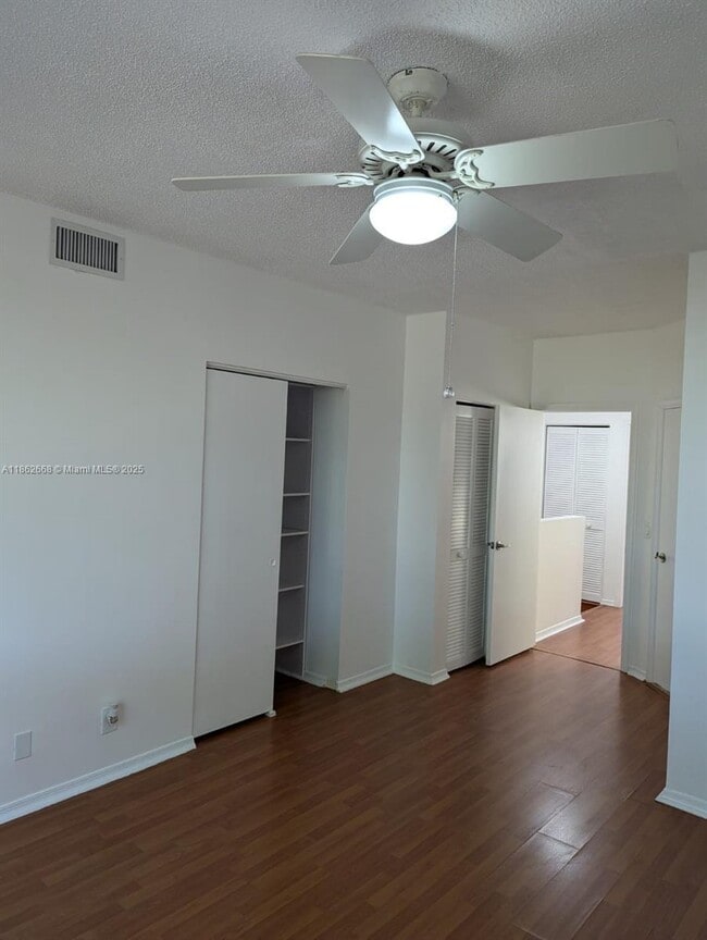 Building Photo - 16699 Hemingway Dr