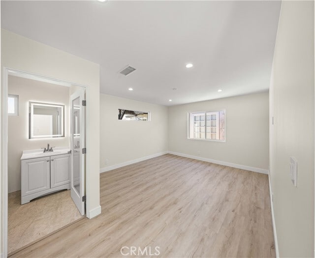 Building Photo - 8145 Morse Ave