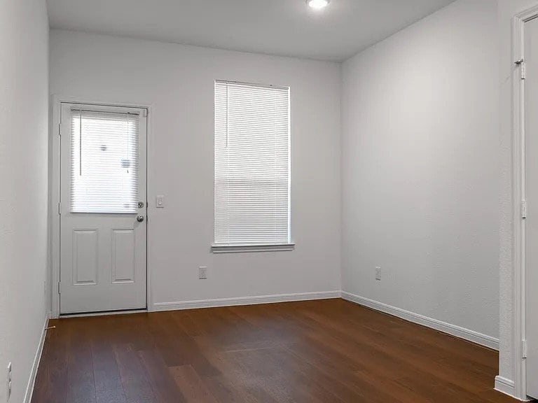 Building Photo - 10222 Clearwick St