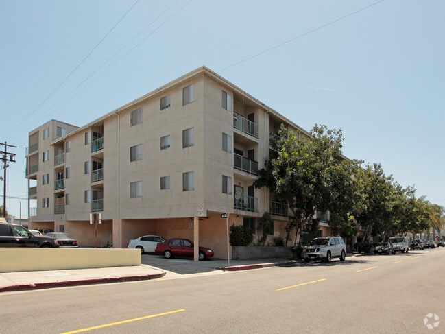 Building Photo - City View Apartments