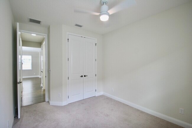 Building Photo - 60 Pienza Ave