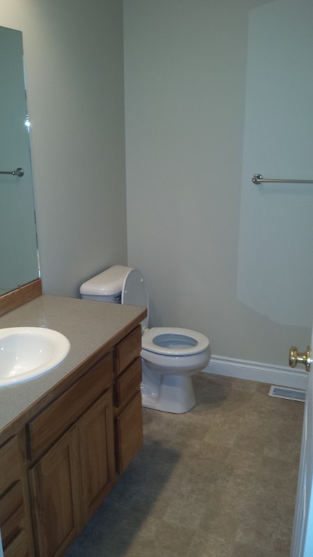 Building Photo - 1010 Redpoll Loop