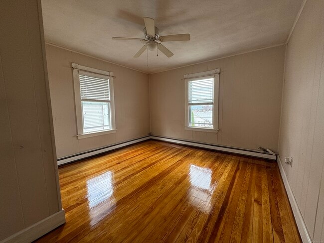 Building Photo - 704 Highland Ave