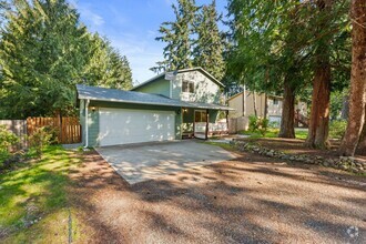 Building Photo - Clearwood Community Home in Yelm For Rent!...