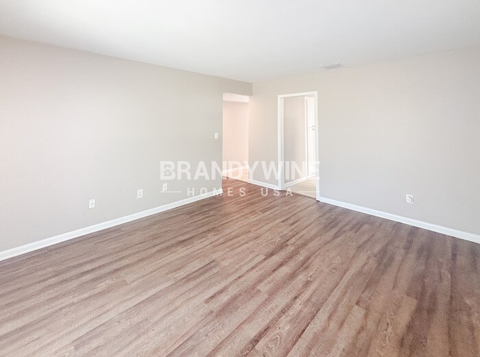 Building Photo - 318 Terrace Dr