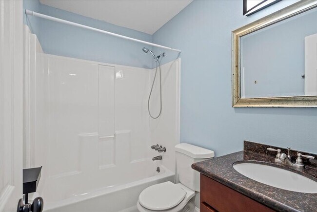 Building Photo - 15116 Rosewood St