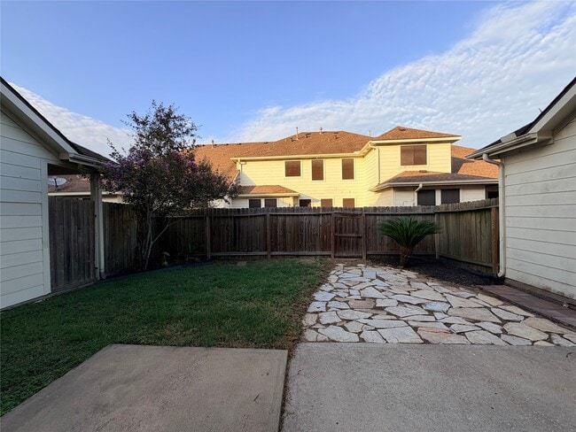 Building Photo - 4531 Park Trail Ln