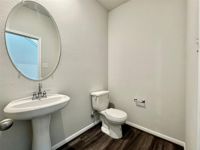 Building Photo - 5701 Pleasanton Pkwy
