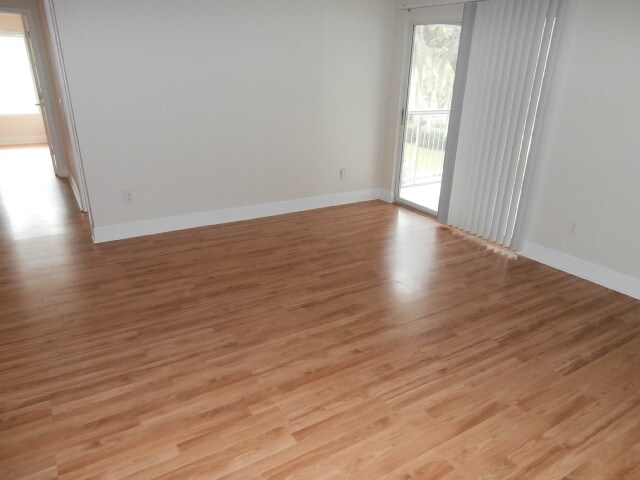 Building Photo - 712 Secret Harbor Ln