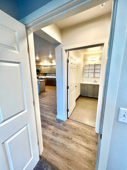 Building Photo - 2330 Yakima Ct