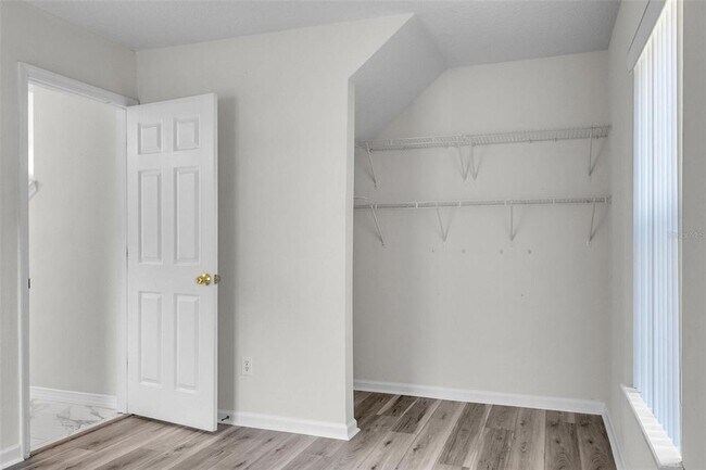 Building Photo - 81 Panorama Dr