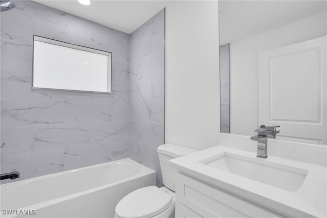 Building Photo - 2812 15th St SW