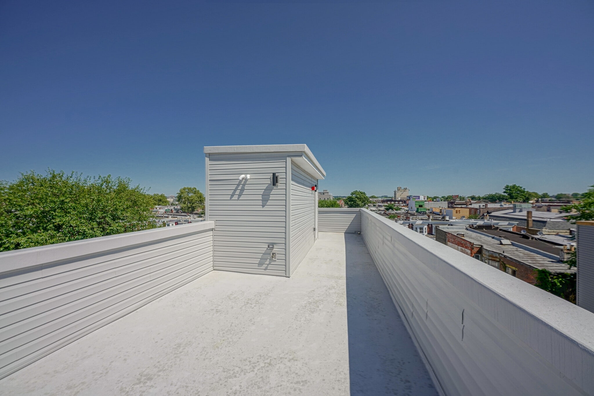 Building Photo - 5223 Irving St
