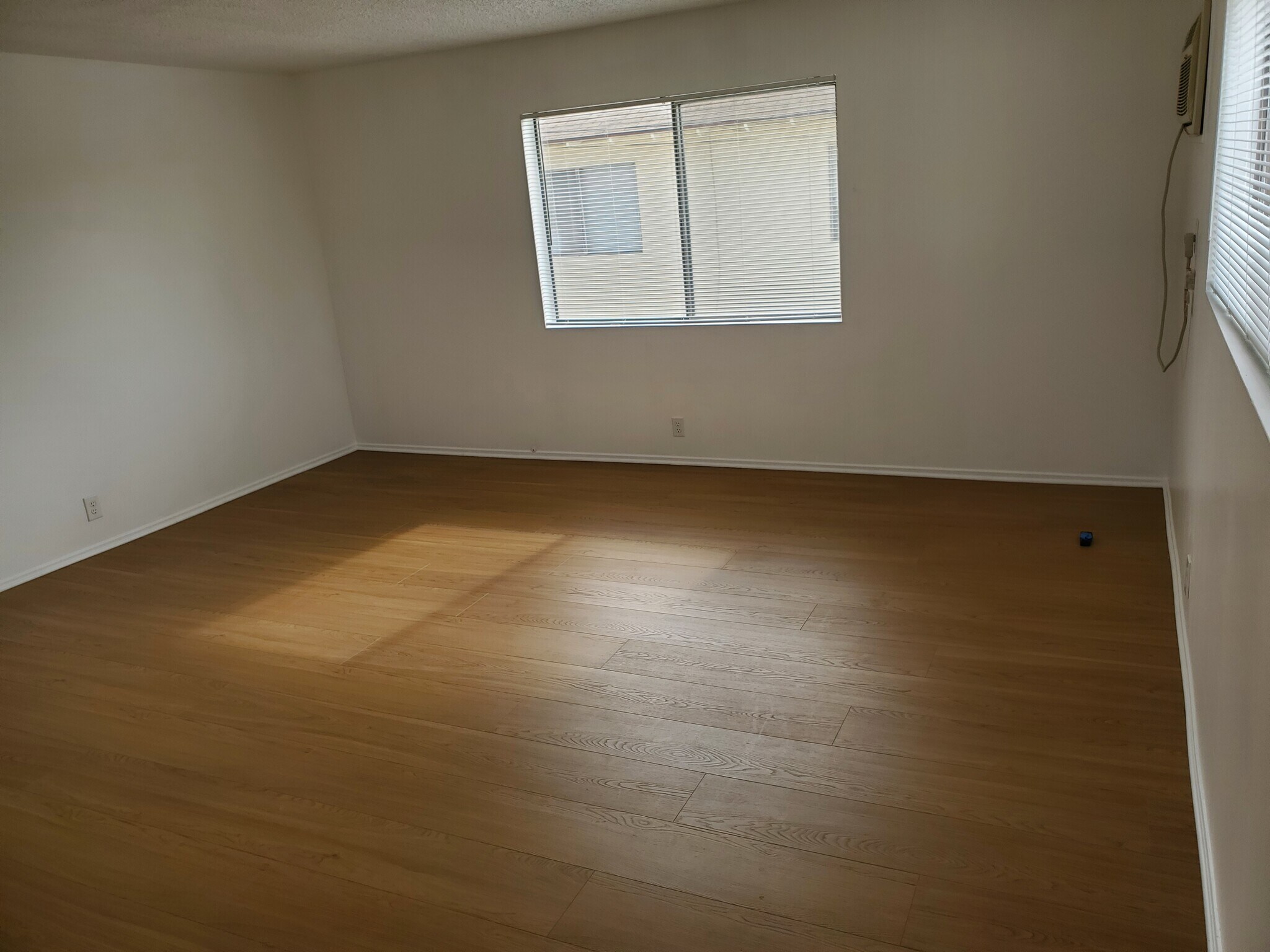 Building Photo - 2237 Orange Grove Ave
