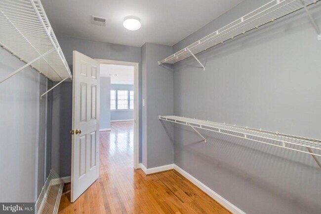 Building Photo - 15309 Lions Den Rd