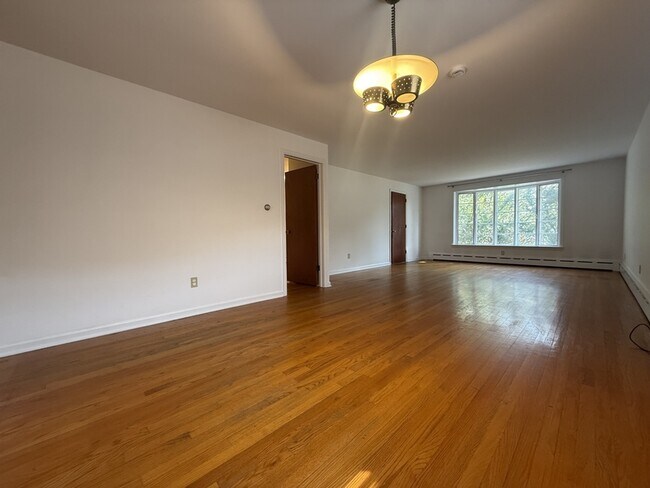 Building Photo - 164 Terrace Ave