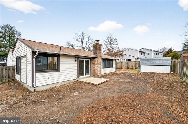 Building Photo - 6901 Vantage Dr