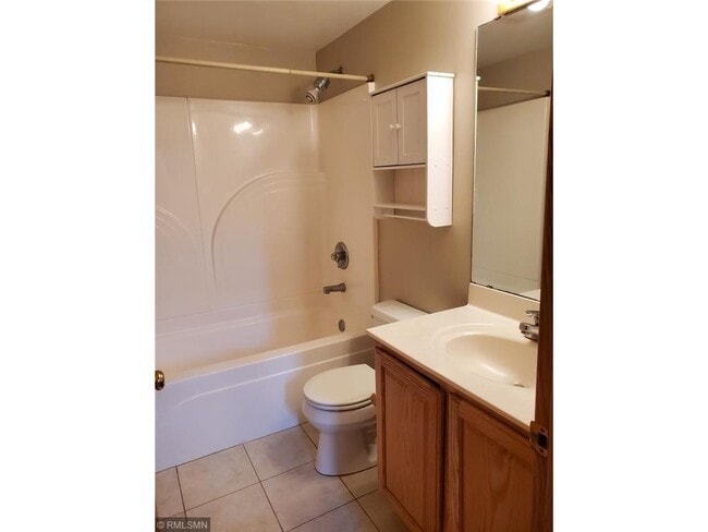 Building Photo - 2117 Fern Ln