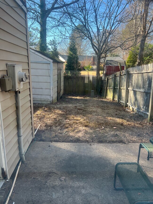 Building Photo - 1205 Tar Heel Ct