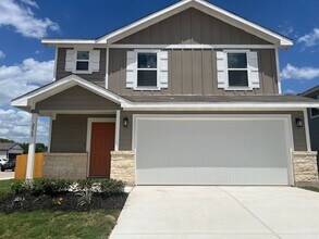 Building Photo - Charming 3/2.5 2 Story Home in Hiddenbrook