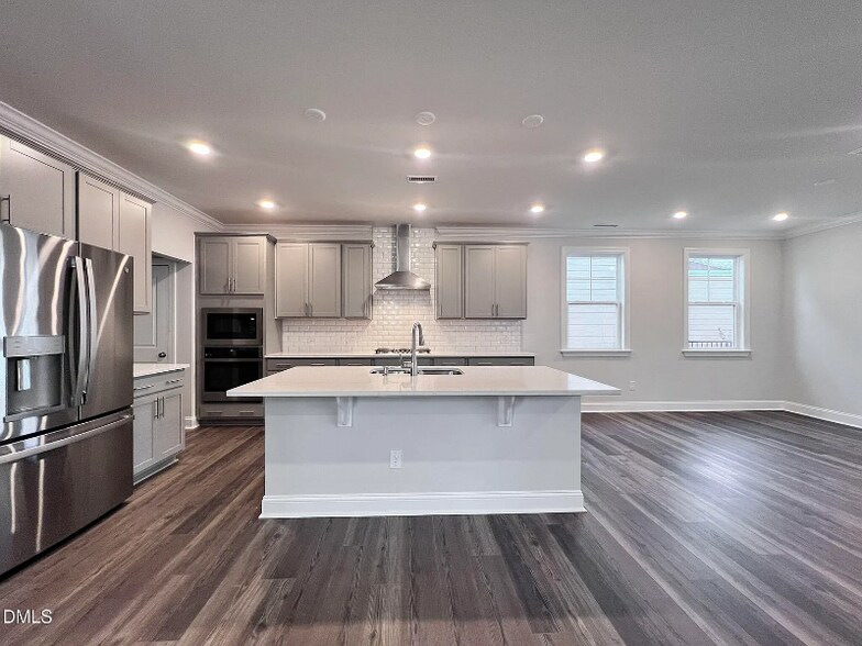 Building Photo - 304 Canyon Spring Trl