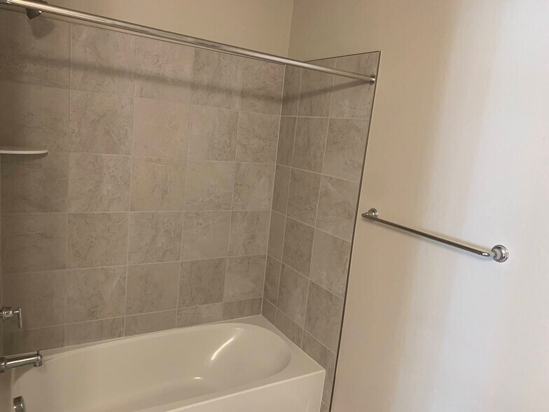 Building Photo - 7164 Bedlam Dr