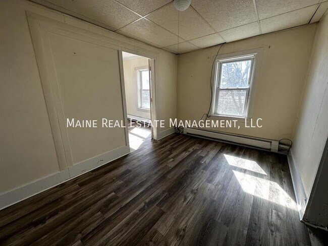 Building Photo - 124 York St