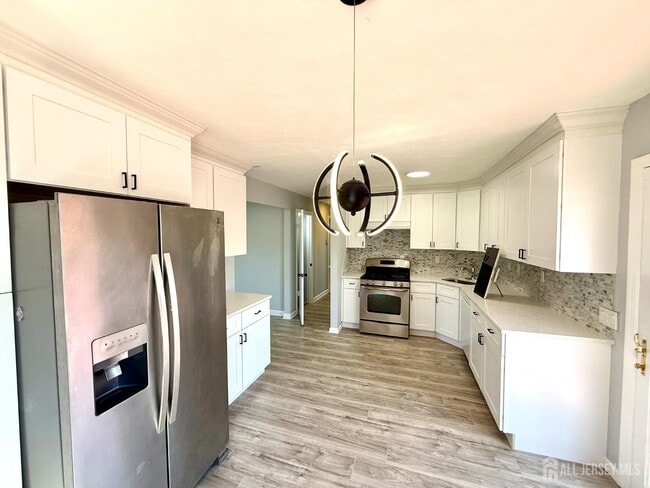 Building Photo - 35 Fiat Ave