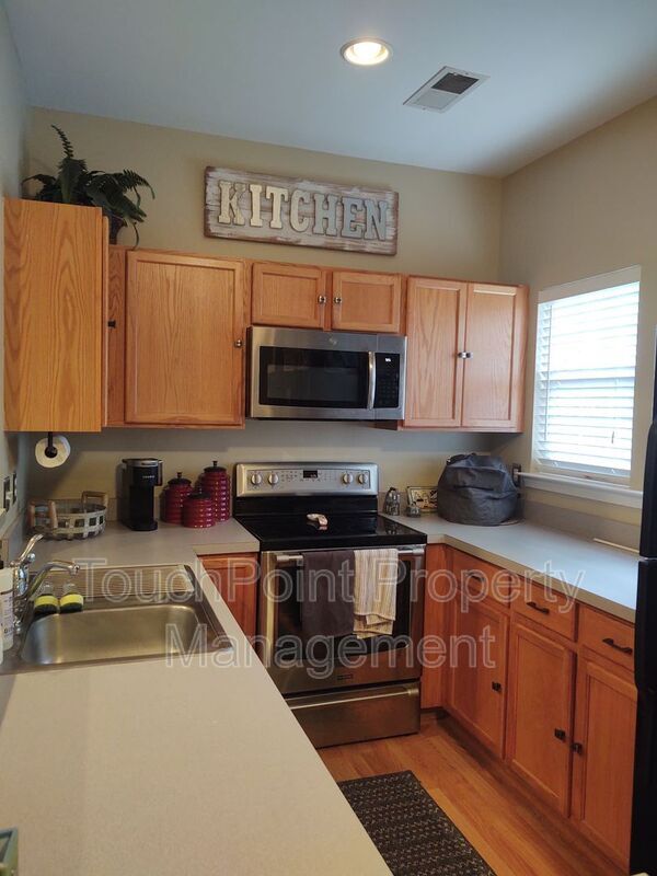 Building Photo - 3043 Uxbridge Woods Ct