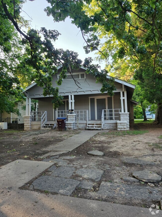 Building Photo - 2905-2907 Alabama Ave