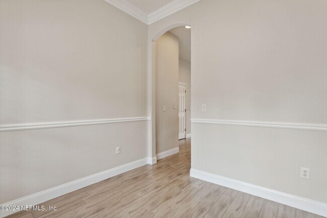 Building Photo - 13260 Bonaparte Ln