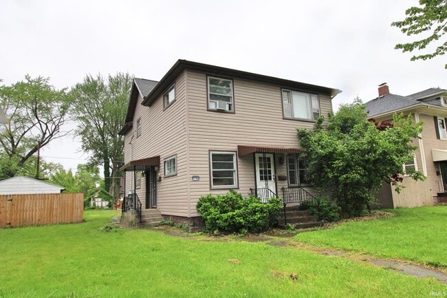Primary Photo - 1156 Kinsmoor Ave