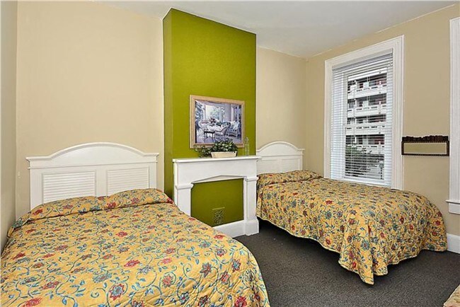 Building Photo - 817 6th St NW