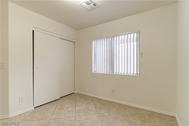 Building Photo - 4017 Hidden Oasis Ct