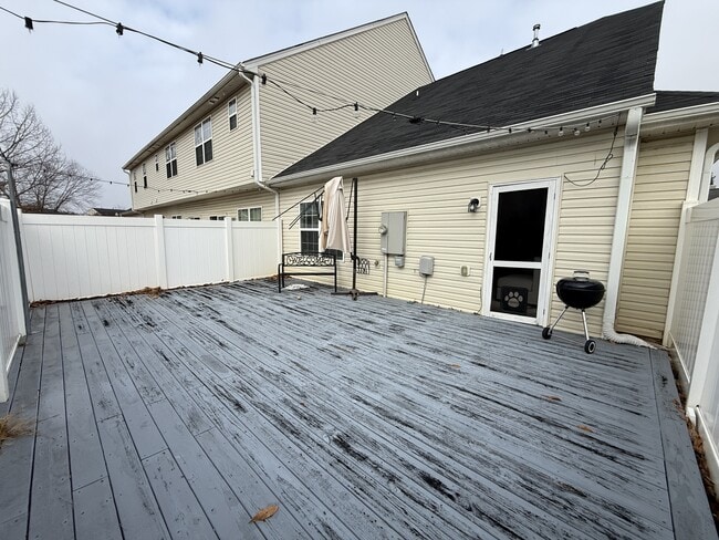 Building Photo - 133 Penry Ln