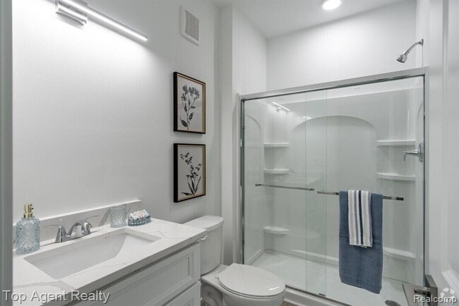 Building Photo - 31811 Gabby Ct