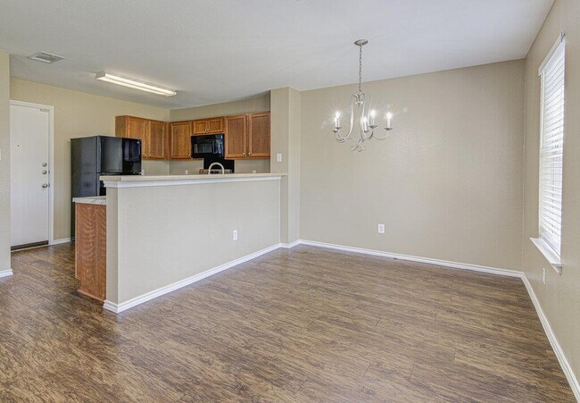 Building Photo - 236 Black Forest Rd