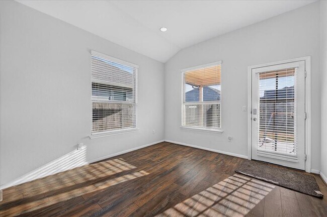 Building Photo - 617 Cortona Ln