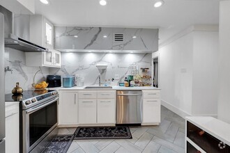 Building Photo - 3400 Timmons Ln