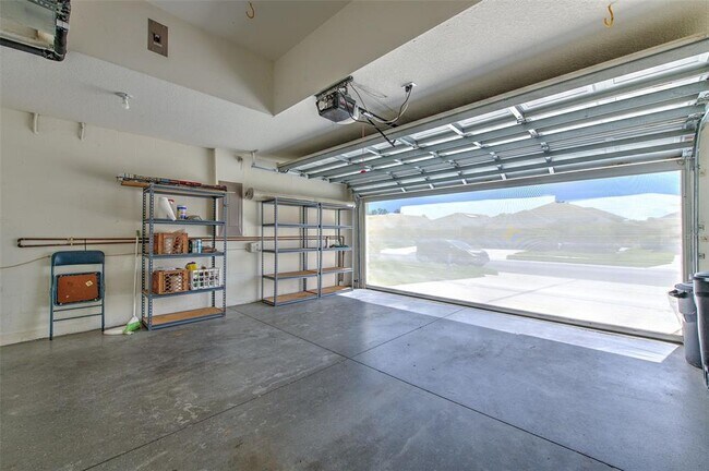Building Photo - 5046 Gato Del Sol Cir