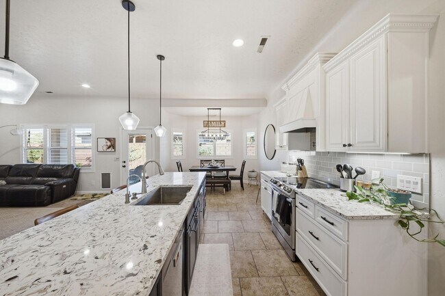 Building Photo - Home with Chef’s Kitchen & RV Parking